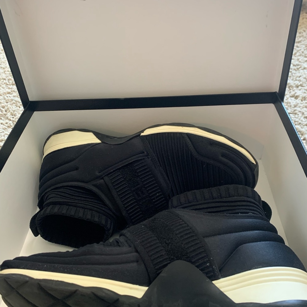 Chanel Black Stretch Sneakers 39 (Women’s 8) - Picture 4 of 9